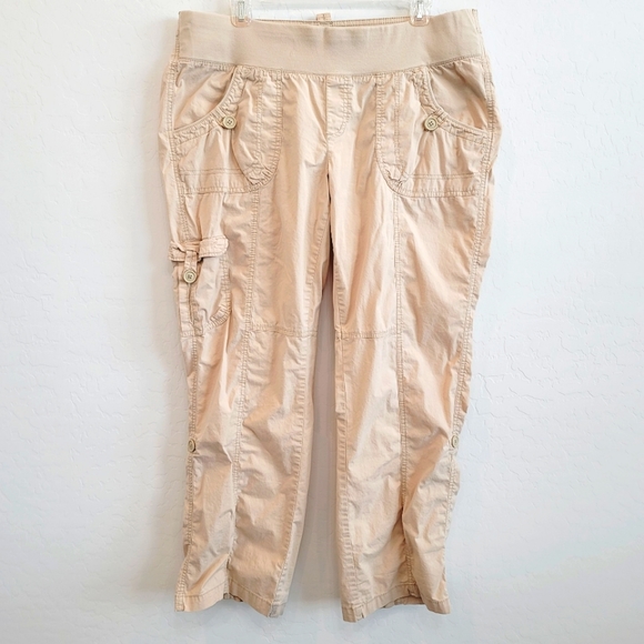 duo Maternity Pants - Duo Maternity Beige Pants/Capris Size Large